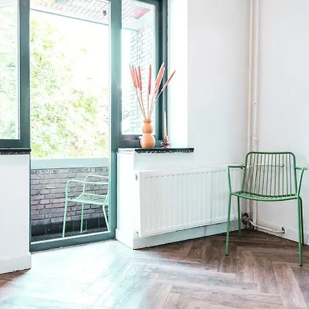 Dom wakacyjny Budget-friendly Center Prime Loc Tilburg